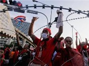Bóng đá anh, ngoại hạng anh, lịch thi đấu euro 2012, Thêm 3 tỉnh Thái Lan được dỡ bỏ tình trạng khẩn cấp